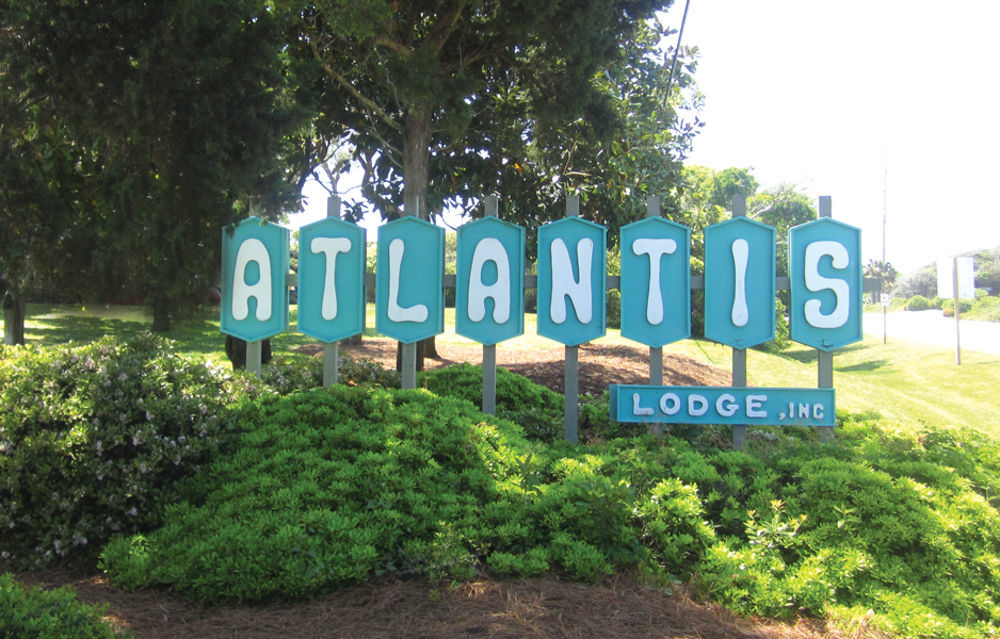Atlantis Lodge Pine Knoll Shores Exterior foto